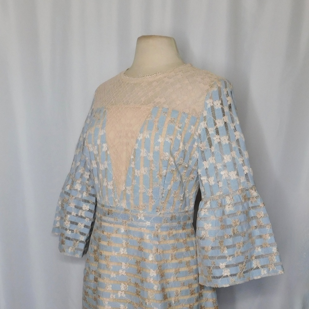 FOXIEDOX Cordelia Bell Sleeve Lace Dress Blue Floral Lace Coquette X-Large - Picture 6 of 14